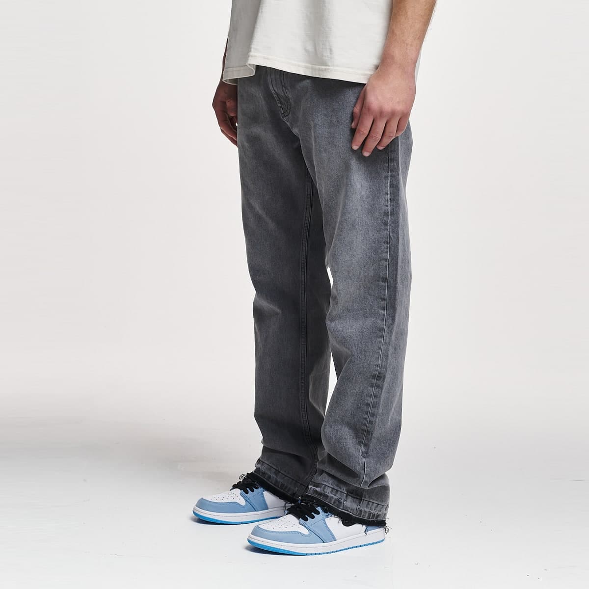 Arun Open Hem Straight Jeans
