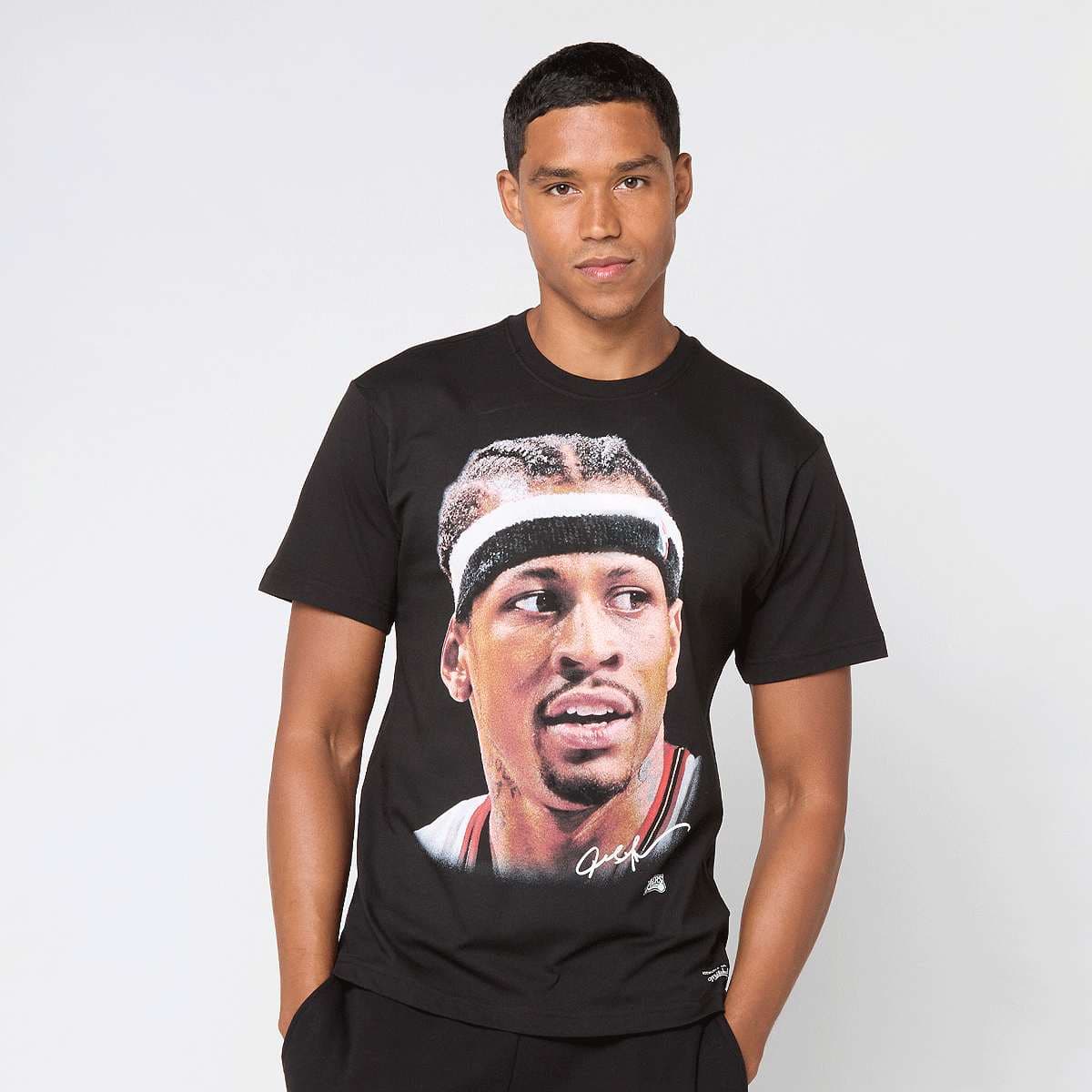 NBA Philadelphia 76ers Player Big Face Tee