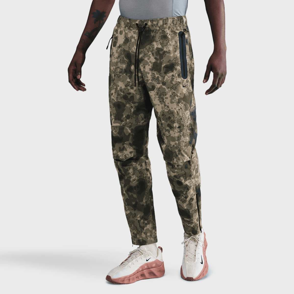 Tech Dri-FIT Woven Camo Tapered Pants