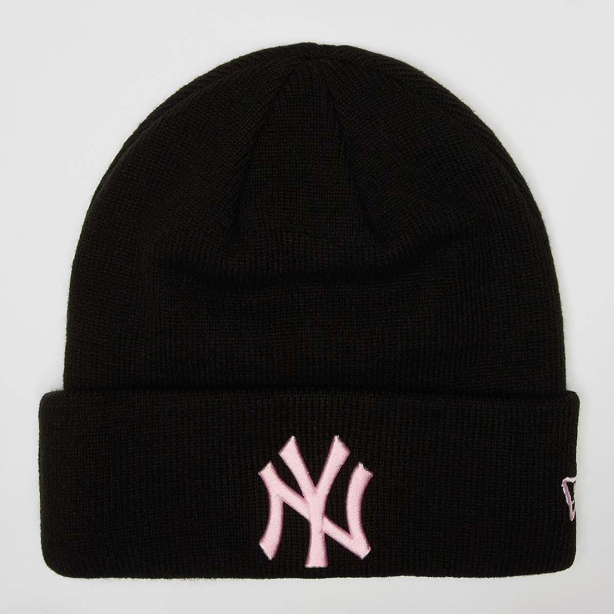 Female Essential Cuff Beanie New York Yankees