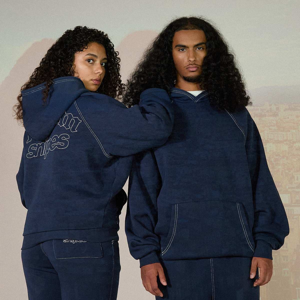 Small Logo Essential Oversized Hoodie 125mm x SNIPES