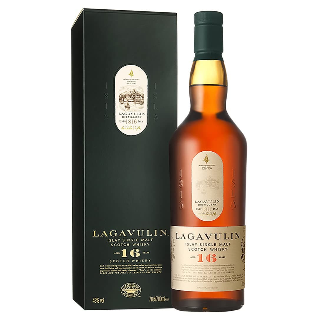 Lagavulin 16 Jahre Islay Single Malt Scotch Whisky, 43 % Vol, vol| rauchig, intensiv, torfig, süßer und salziger Single Malt Whisky, in Geschenkbox, gereift in Eichenfässern, 700ml
