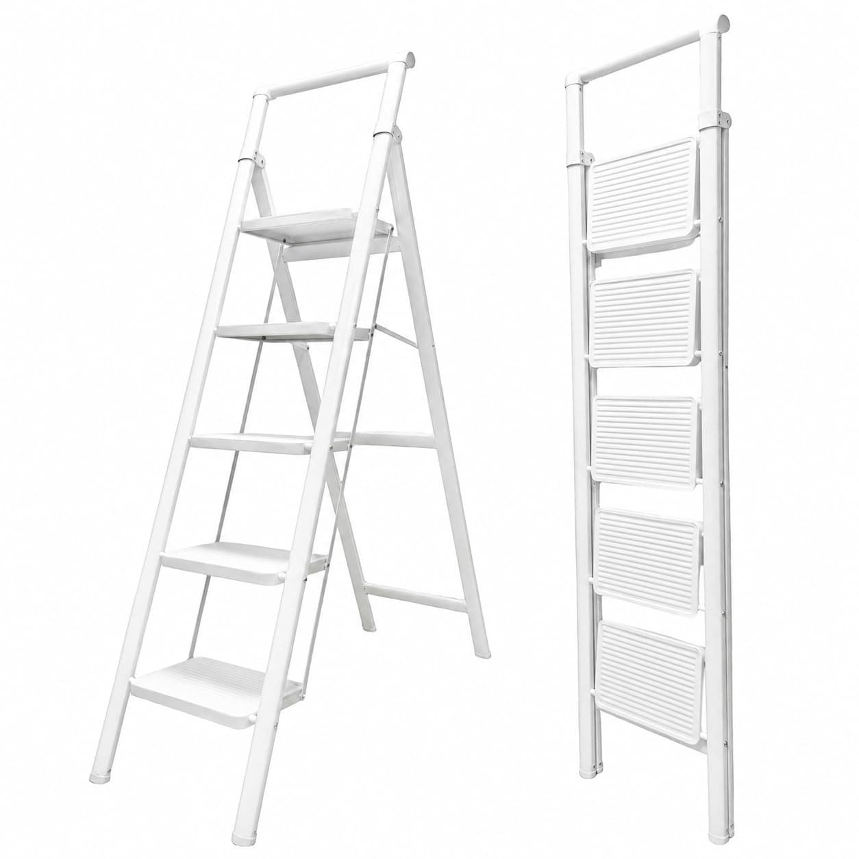 UZIRO Escalera Plegable 5 Peldaños, Liviana y Compacta, Diseño Decorativo, Peldaños Anchos Antideslizantes, Ideal para Uso en Hogar, Cocina y Oficina, Fácil de Guardar (Blanco, 5 Peldaños)