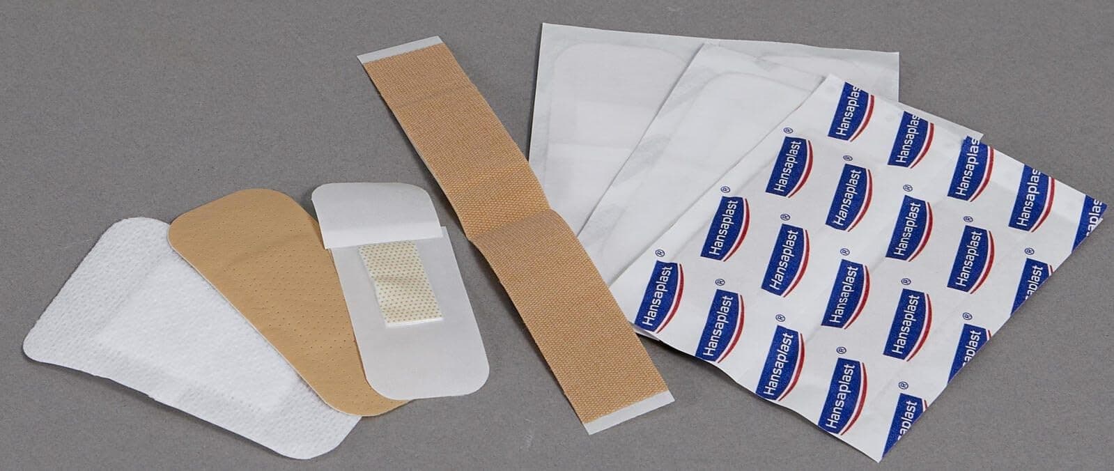 Hansaplast Erste Hilfe Pflaster Mix (20 Strips), Pflaster Set in verschiedenen Größen ideal für unterwegs, Wundpflaster mit Bacteria Shield