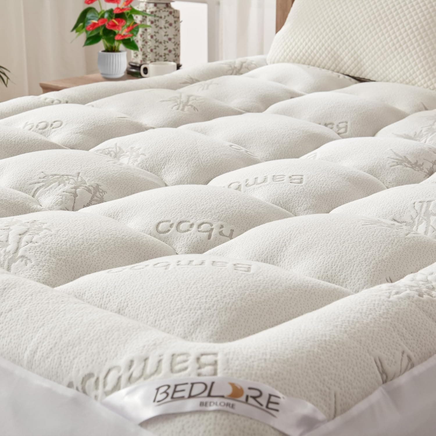 BEDLORE Surmatelas 180x200 cm Matelassé, sur Matelas 2 Personnes en Viscose de Bambou Respirant et Moelleux, Grand Bonnet Extensible Jusqu’à 40 cm, Certifié Oeko-Tex, Blanc