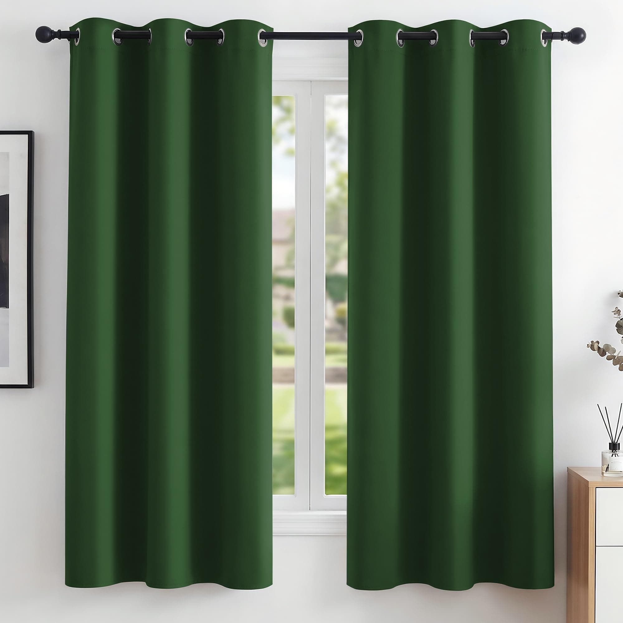 Deconovo Rideau Occultant Thermiques Anti Froid, Double Rideau Isolant Anti-Bruit, Économie d'Énergie, Idéal pour Chambre et Salon, 107X160 CM (Largeur X Hauteur), Vert Sapin, 2 Pièces