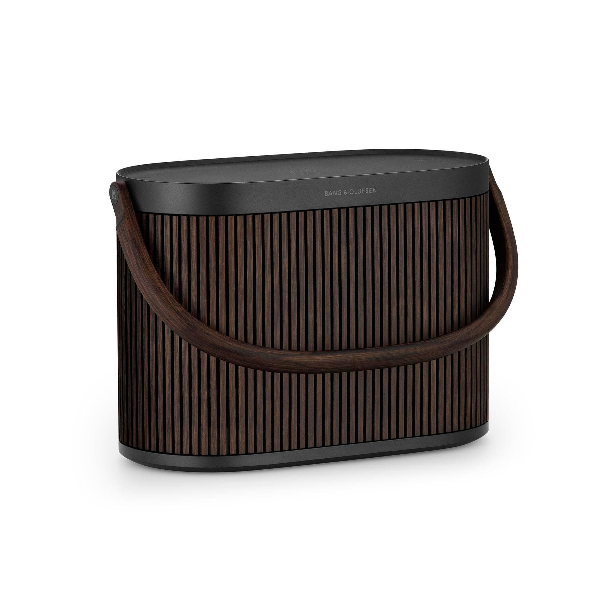 Bang & Olufsen Beosound A5 – Enceinte WiFi et Bluetooth Portable modulaire, Enceinte sans Fil puissante pour Maison et extérieur, Batterie Longue durée et Base de Charge sans Fil intégrée - Dark Oak