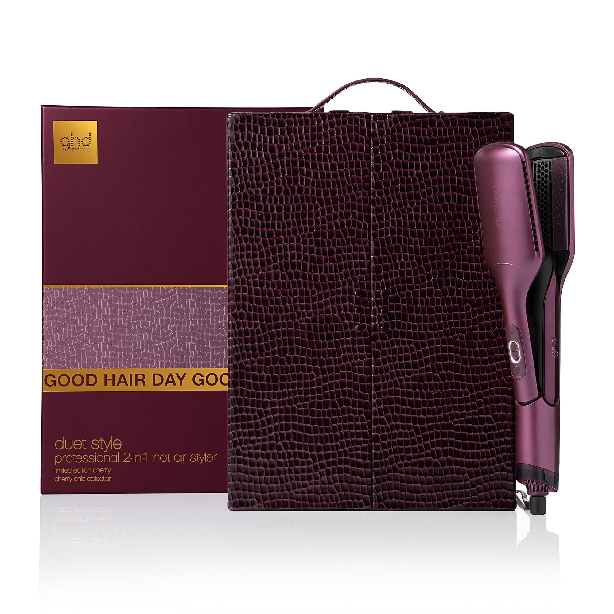 ghd Set Regalo Duet Style Cherry Chic, Piastra Asciugacapelli Professionale in Tonalità Rosso Ciliegia, con Elegante Cofanetto Viaggio, Capelli Lisci e Lucenti fino a 48H Senza Danni Termici