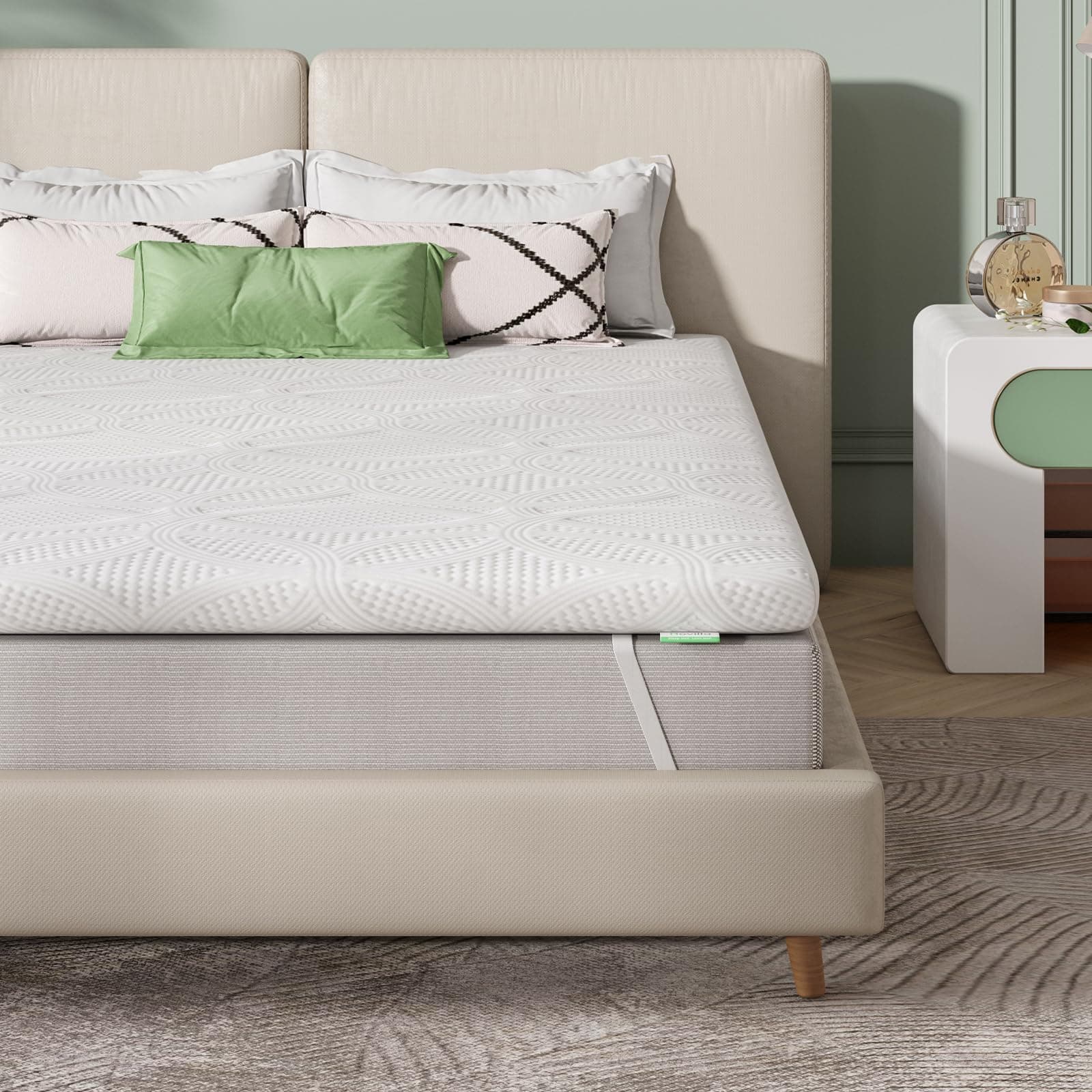 Novilla Topper 160x190, Topper Matrimoniale in Memory Foam e Schiuma Traforata Comfort 5cm，Tessuto Traspirante e Delicato Sulla Pelle con Elastiche Antiscivolo, Sfoderabile e Lavabile Oeko-TEX