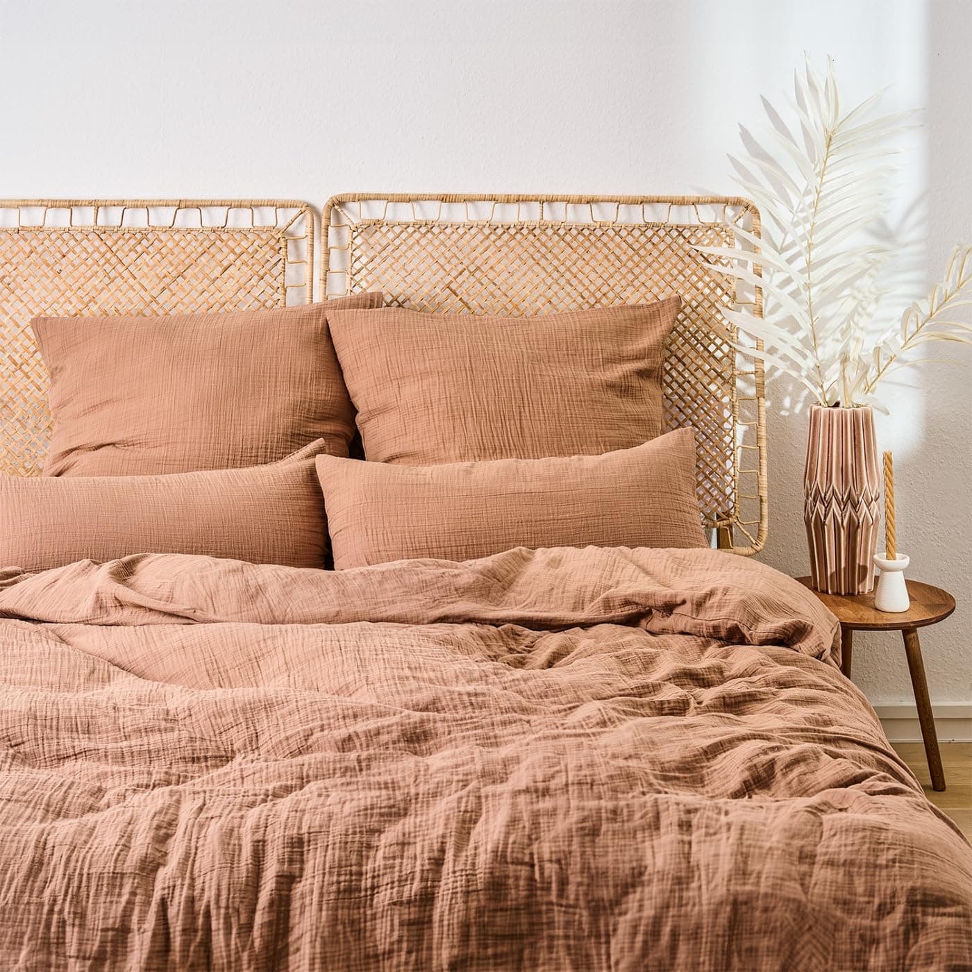 Blumtal Musselin Bettwäsche 155x220 cm + 80x80 cm - Oeko-TEX zert. Bettwäsche Musselin aus 100% Baumwolle - extra weiches Bettwäsche-Set waschbar bei 40 °C - Sommerbettwäsche Kupfer