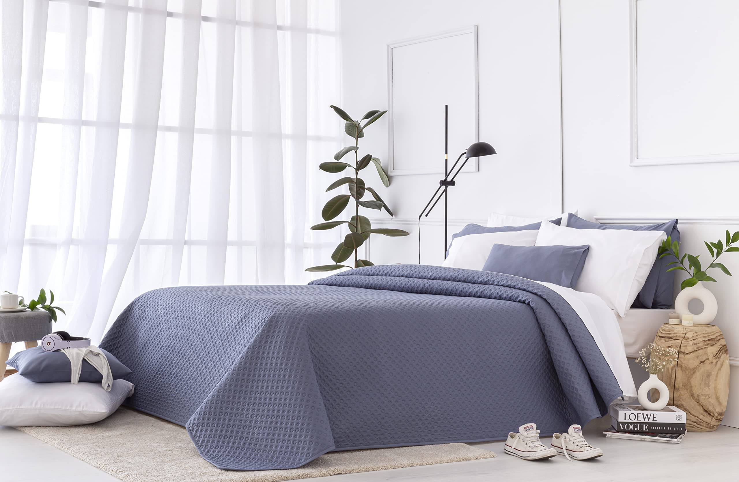 Todocama – Colcha boutí Fina con diseño piqué, para Primavera, Verano, otoño e Invierno. 100% Microfibra Extra Suave. Colcha Cubre Cama Multiusos. Cama 80/90-180x260cm Azul grisáceo
