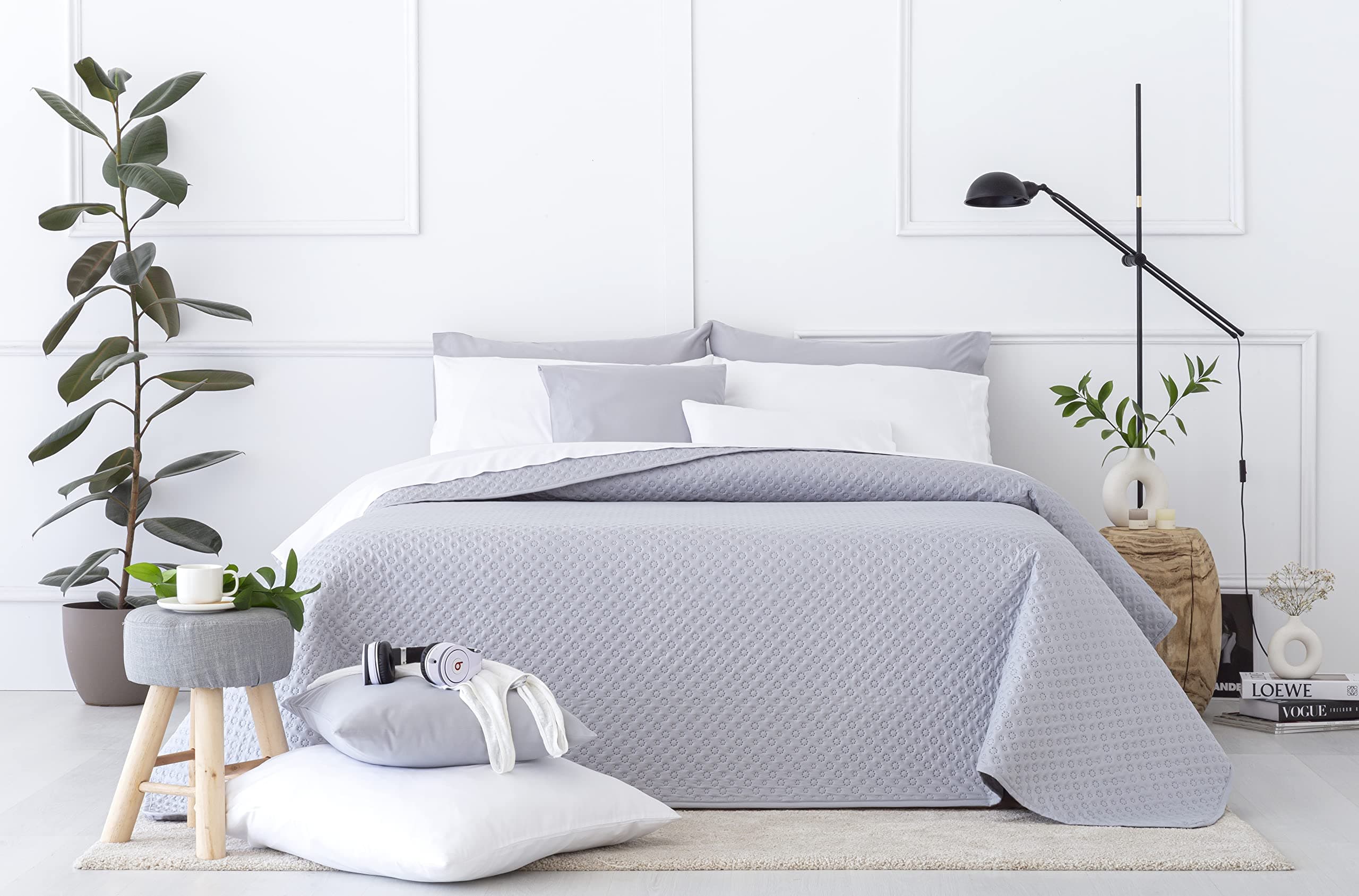 Todocama – Colcha boutí Fina con diseño piqué, para Primavera, Verano, otoño e Invierno. 100% Microfibra Extra Suave. Colcha Cubre Cama Multiusos. Cama 140/150/160-250x260cm Gris Claro