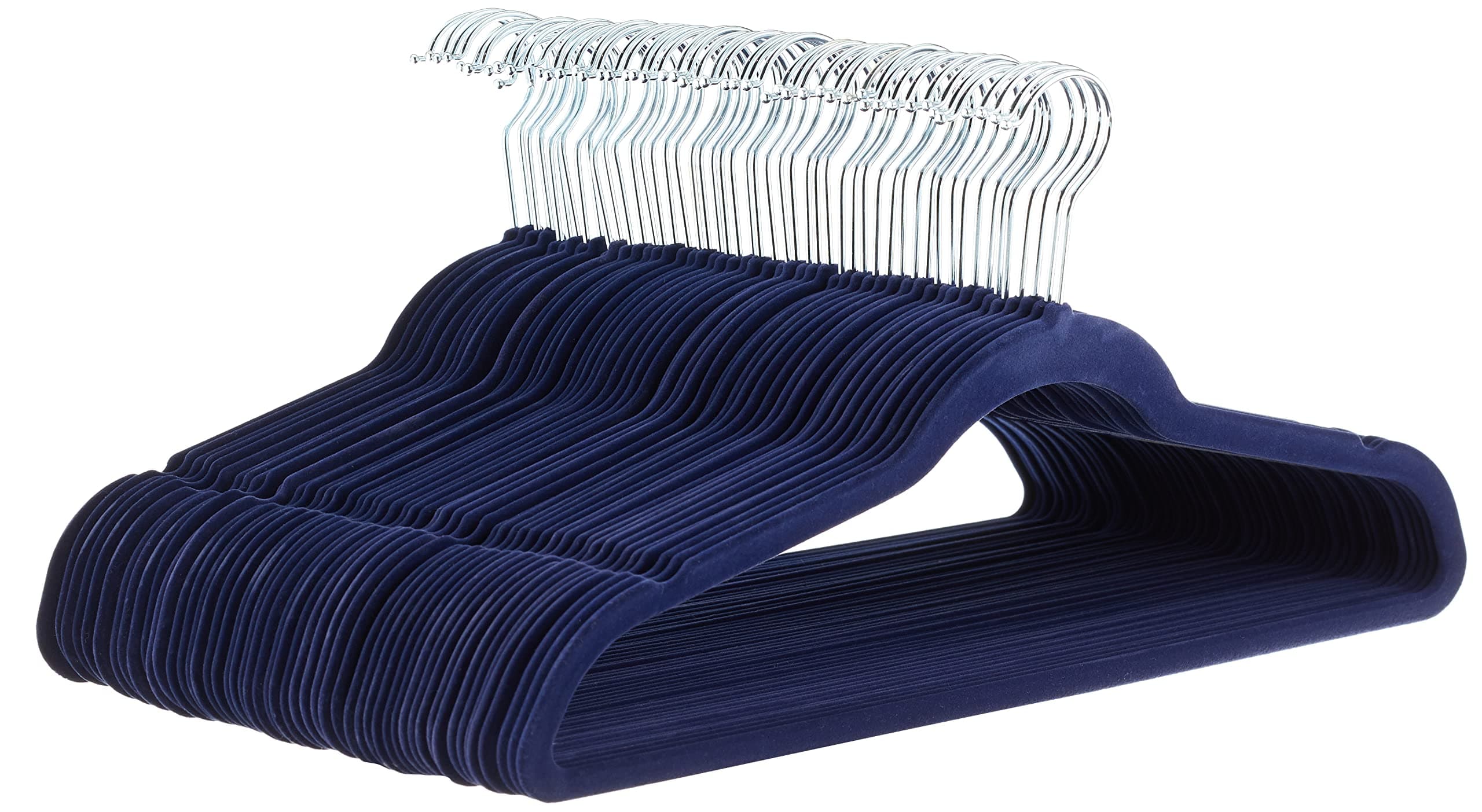 Amazon Basics Paquete de 50 perchas para ropa, delgadas, antideslizantes y aterciopeladas de color azul marino/plateado