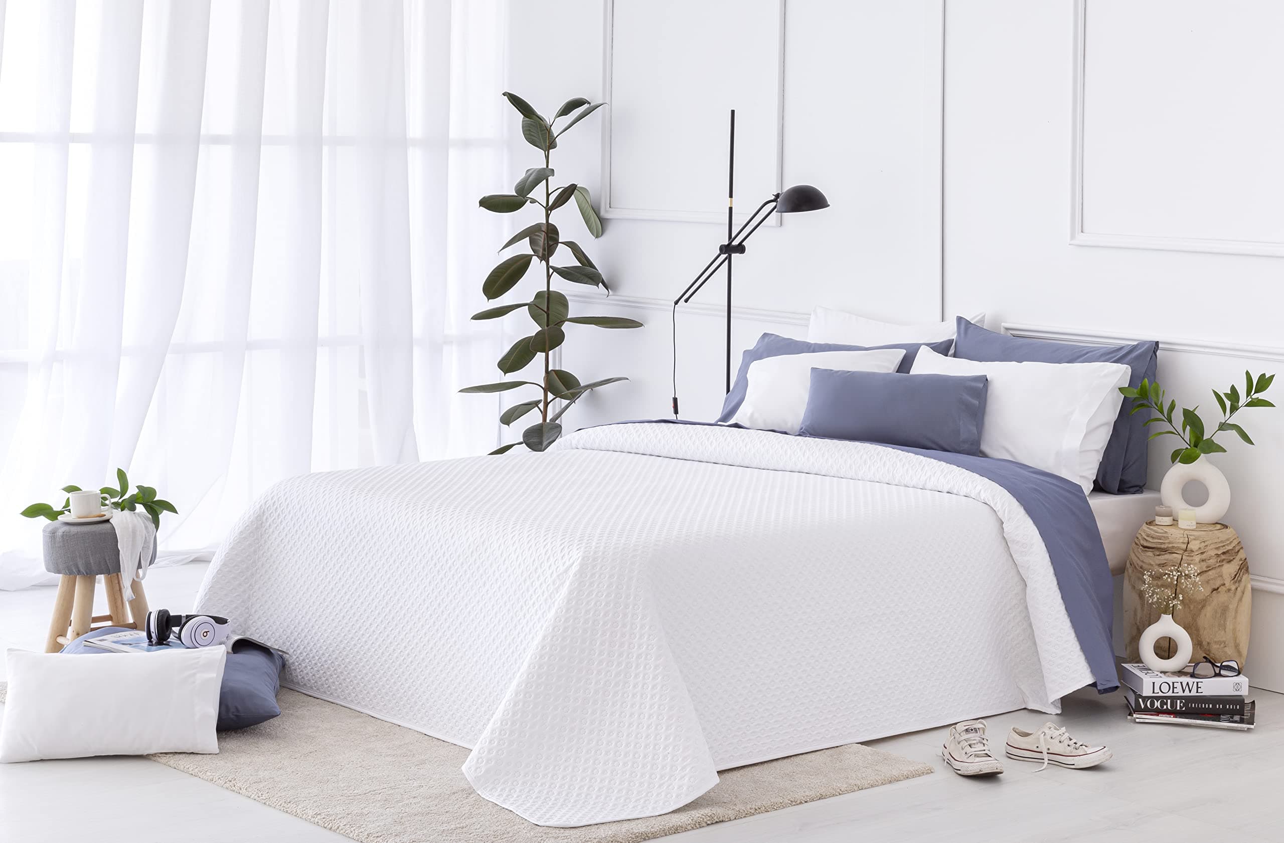 Todocama – Colcha boutí Fina con diseño piqué, para Primavera, Verano, otoño e Invierno. 100% Microfibra Extra Suave. Colcha Cubre Cama Multiusos. Cama 120/135-230x260cm Blanco