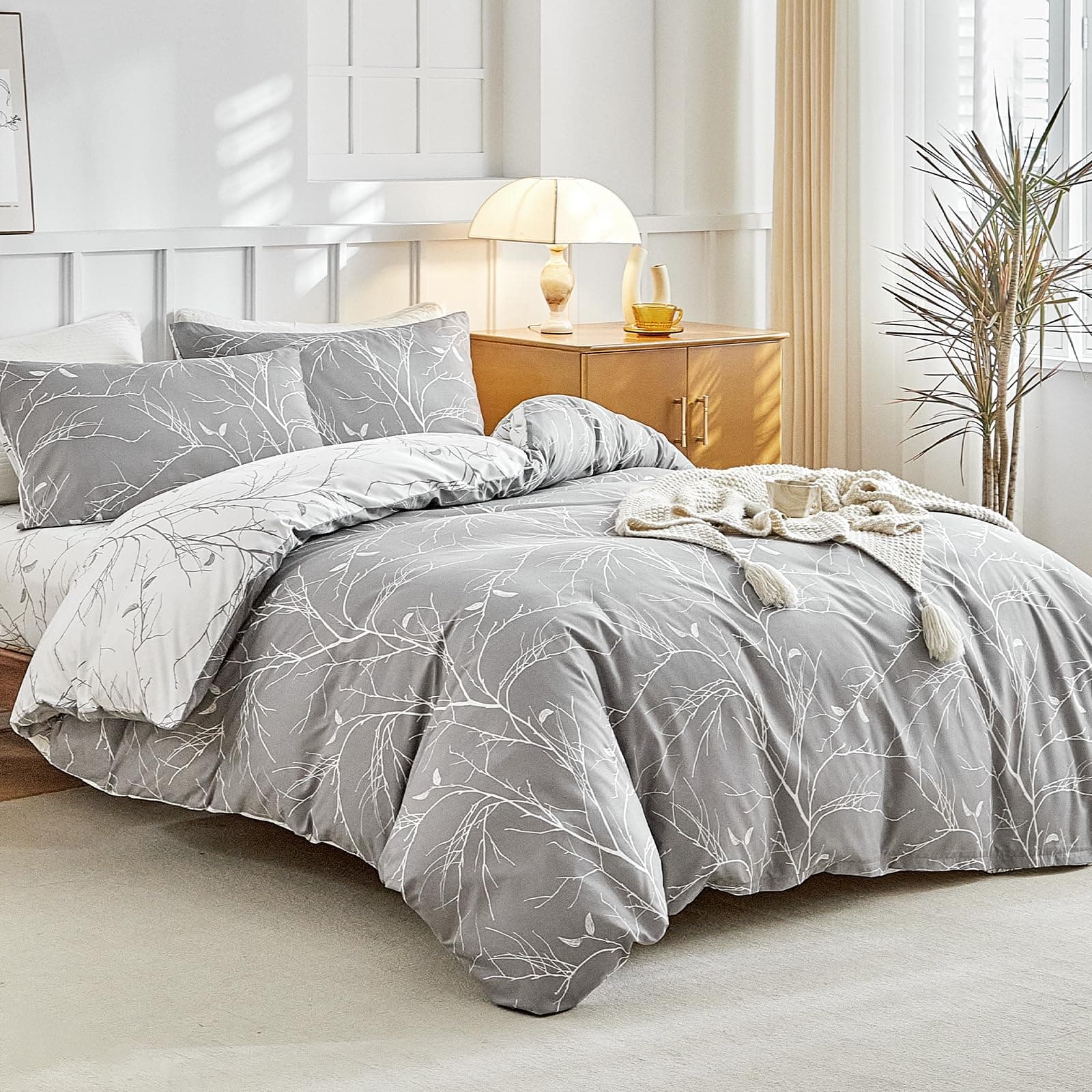 Tokokimo Funda Nórdica Cama 180 de 4 Piezas, Funda Nordica 240x260 con 2 Fundas de Almohada 65x65 y Bajera Ajustable 180x200+35, Ramas y Hojas Patrón Microfibra, Gris