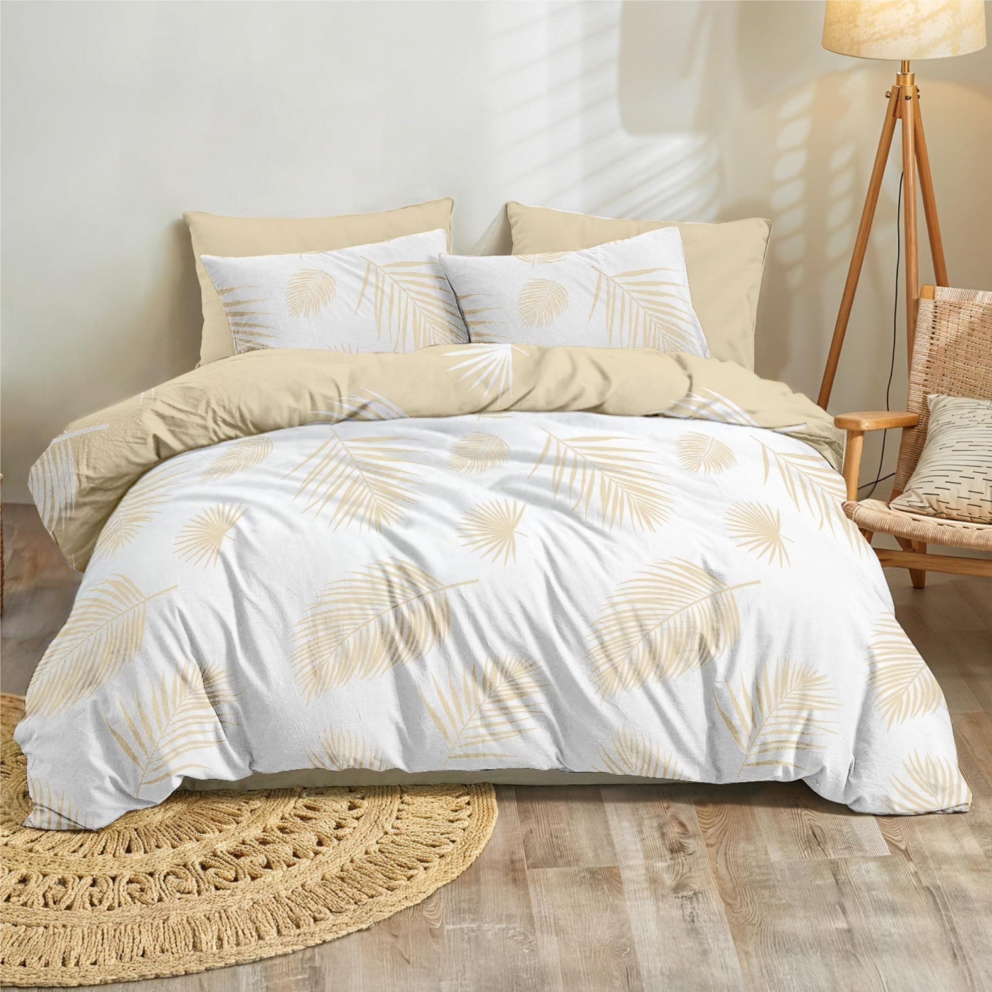 Dreamzie Housse de Couette 220x240 cm avec 2 Taies d'oreiller 65x65 cm, Motif Feuilles de Palmier Tropicales Beige Blanc, Parure de Lit en Microfibre 220x240 Adulte avec Fermeture Éclair, Oeko TEX