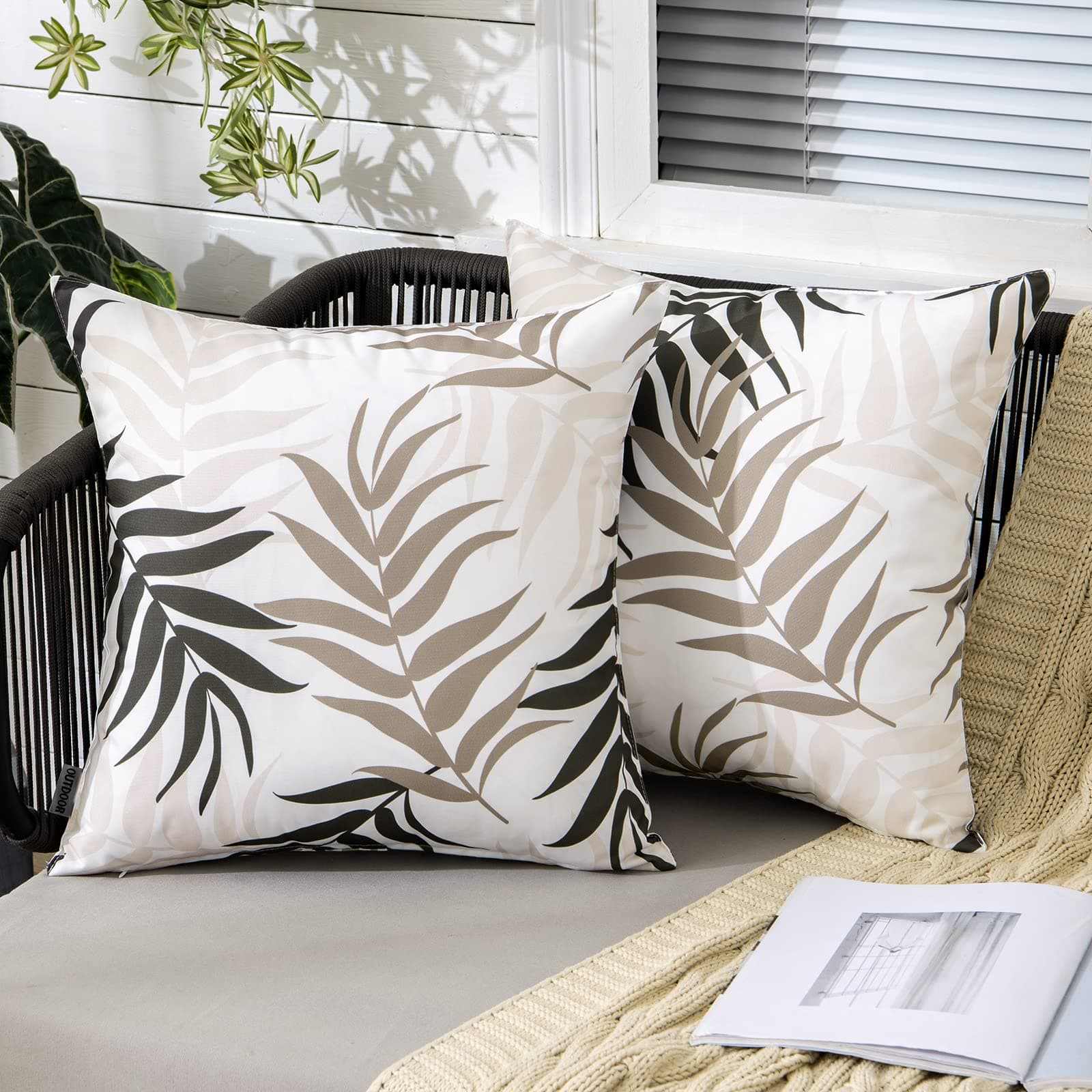 MIULEE Outdoor Kissenbezug Wasserdicht Kissen Wasserfest Dekorative Kissenbezüge Blattmuster Sofakissen Zierkissen Dekokissen für Garten Sofa Couch Wohnzimmer Schlafzimmer 2er Set 45x45 cm Braun