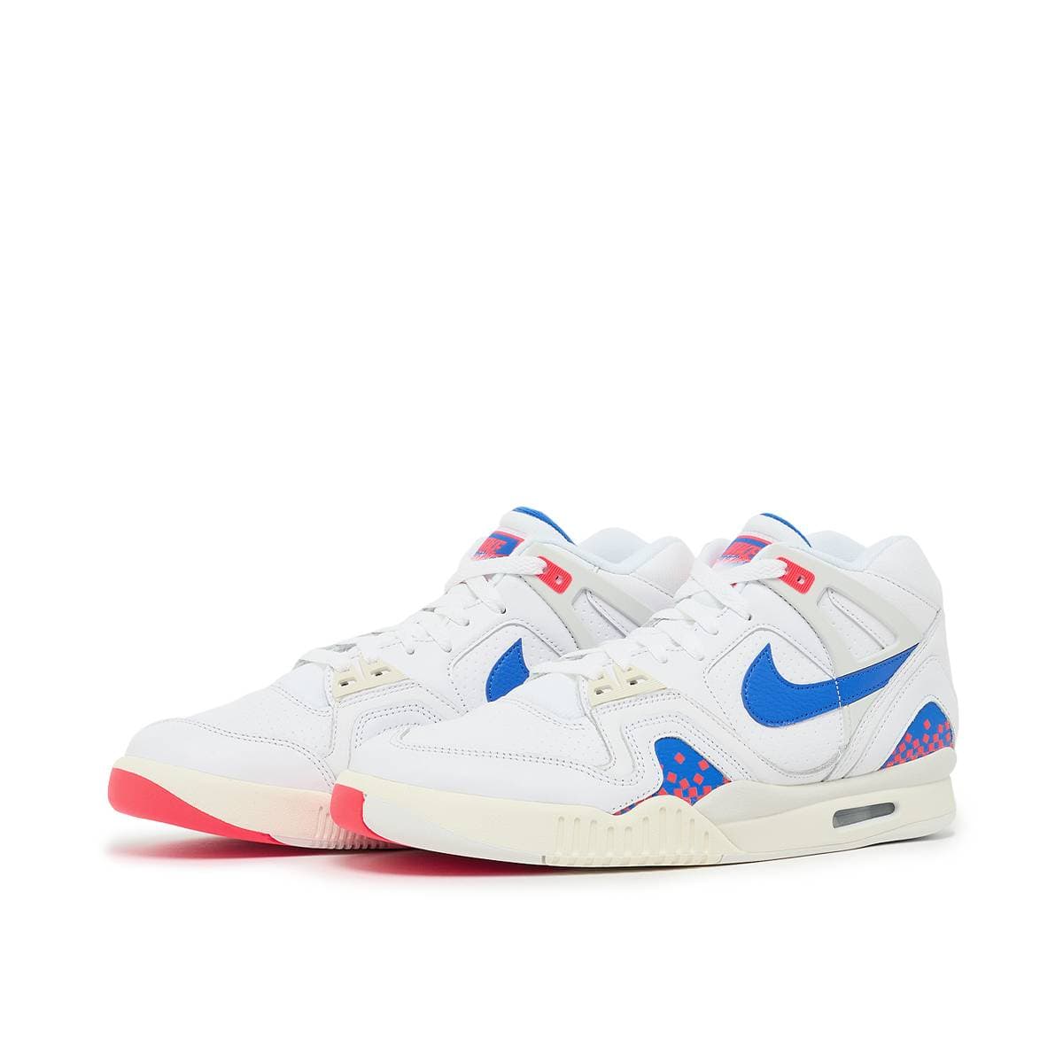 Wmns Air Tech Challenge II QS "Pixel Court"