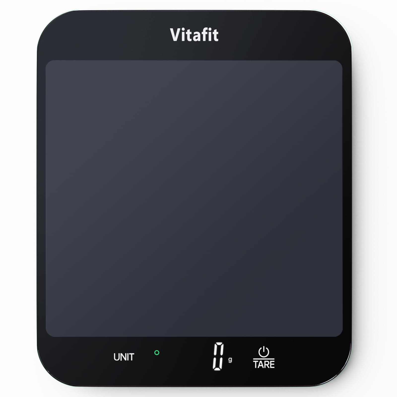 Vitafit 15kg Bilancia Cucina Digitale, Precisione 1g dalla Nostra Bilancia Fabbrica Professionale Dal 2001, Approvata LFGB Bilancia Alimentare per Cucinare e Cuocere, 215x180mm, 3 Batterie AAA, Nera