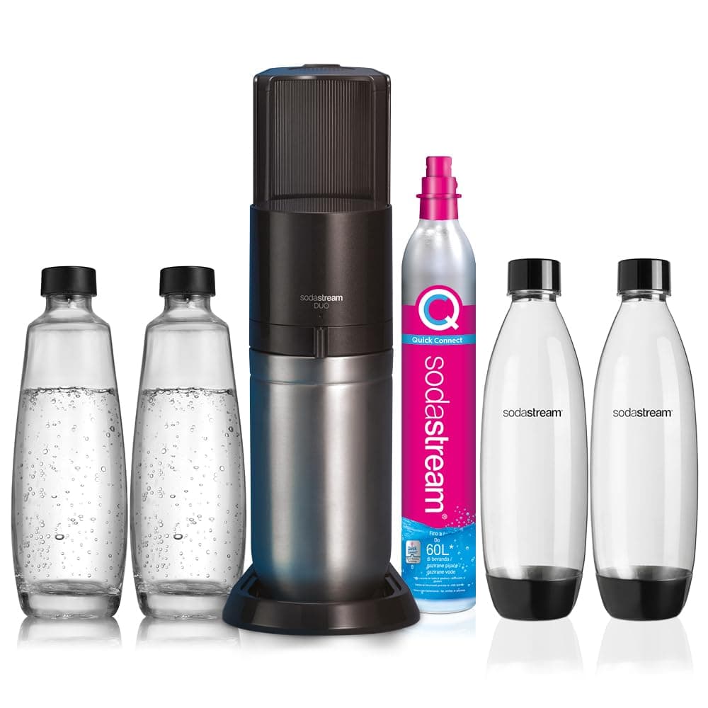 Gasatore d’acqua Duo include cilindro di gas per realizzare fino a 60 L di acqua frizzante, 2 bottiglie da 1 L in plastica, 2 bottiglie in vetro da 1 L, riduce i rifiuti di plastica, colore nero