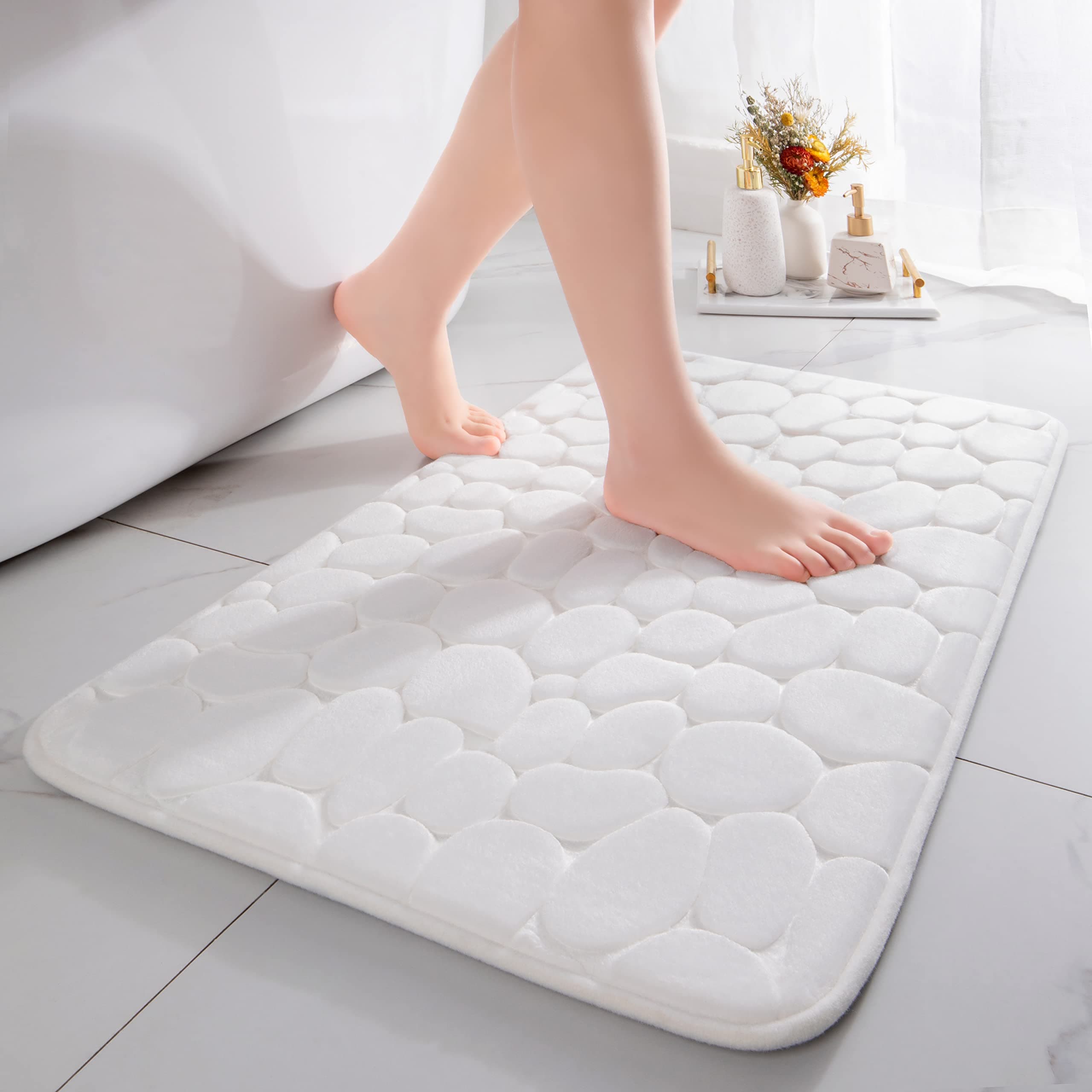 Chakme Tapis de bain en mousse à mémoire de forme, absorbant, antidérapant, pour décoration de douche, paillasson, salle de bain et salon, 60 x 90 cm, blanc