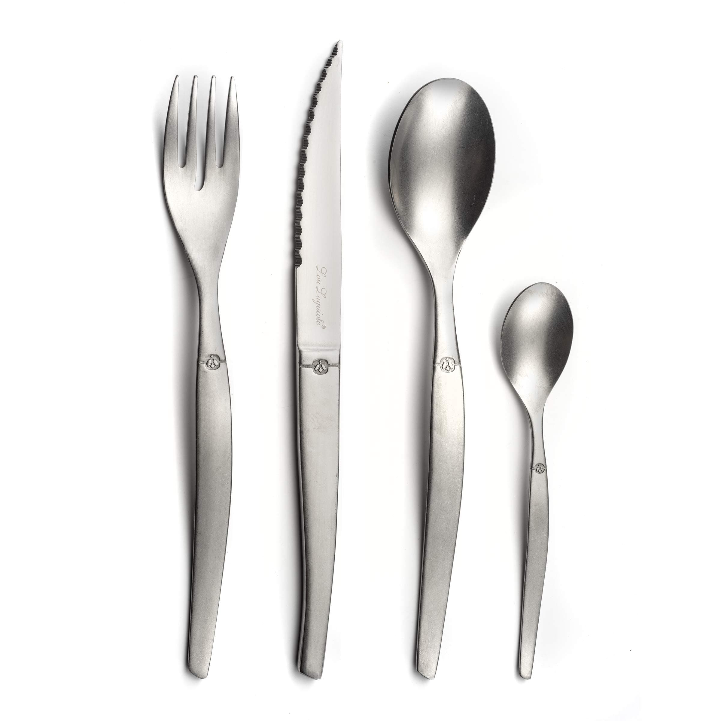 LOU LAGUIOLE Jet - Ménagère avec couverts de table pour 6 personnes, 24 couverts, Acier inoxydable 18/0, Fourchettes, Couteaux, Cuillères table et Cuillères à café - Finition Brillante - Gris Vintage