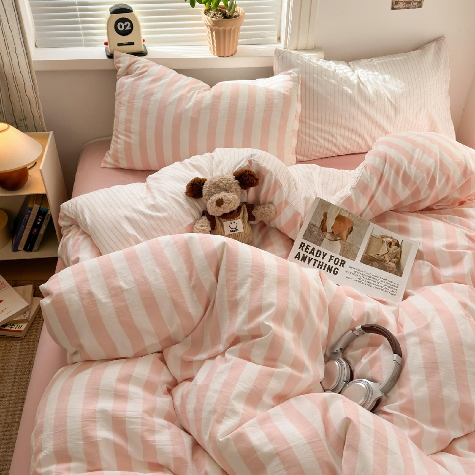 Freyamy Housse de Couette 220x240 Adulte Rayures Rose Blanc Parure de lit | Linge de Lit 2 Personnes Filles, Fermeture Éclair, Housse Couette en Microfibre, 2 Taie d'oreiller 65x65cm, Certifié Oeko-Tex