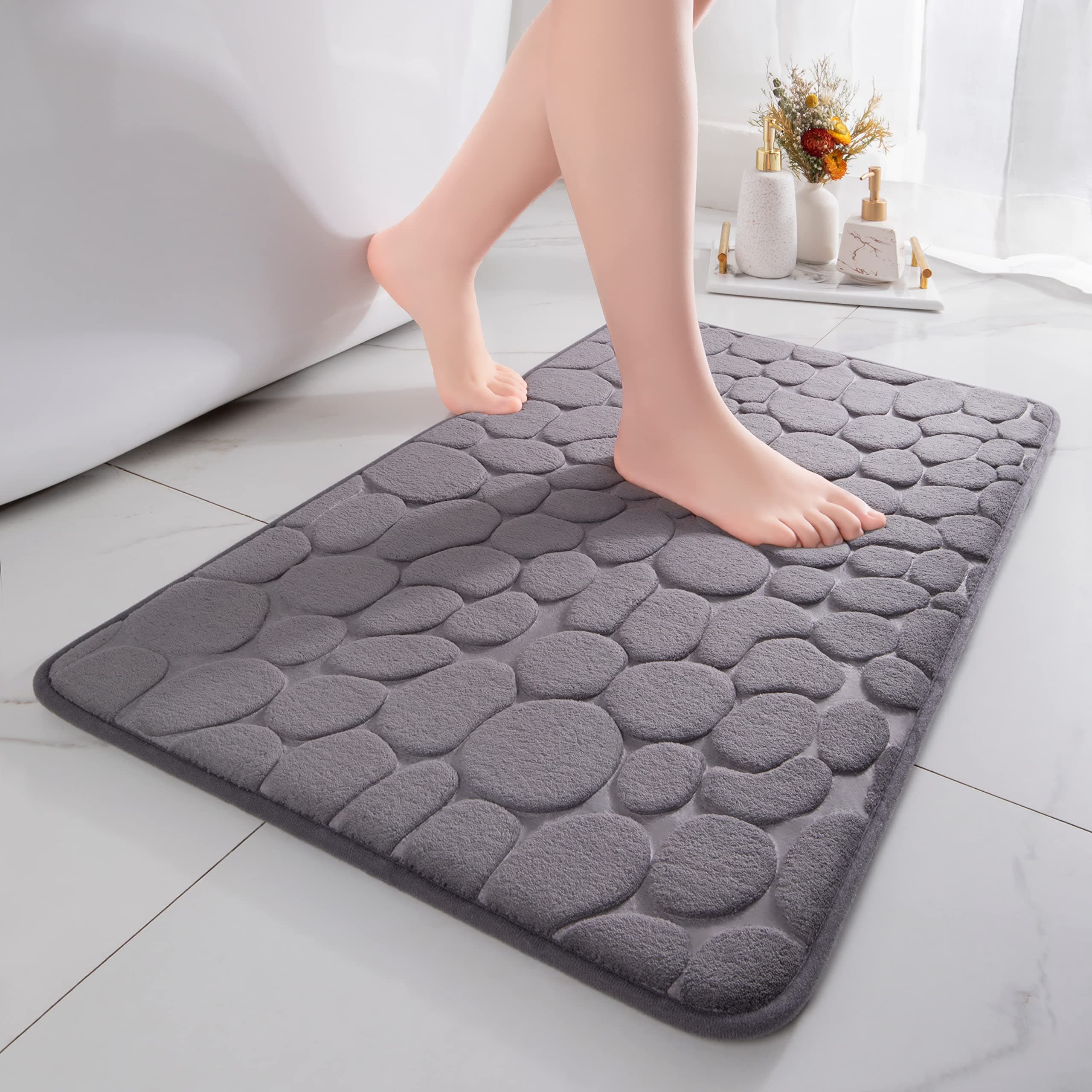 Chakme Tapis de bain en mousse à mémoire de forme, absorbant, antidérapant, pour décoration de douche, paillasson, salle de bain et salon, 50 x 80 cm, gris foncé