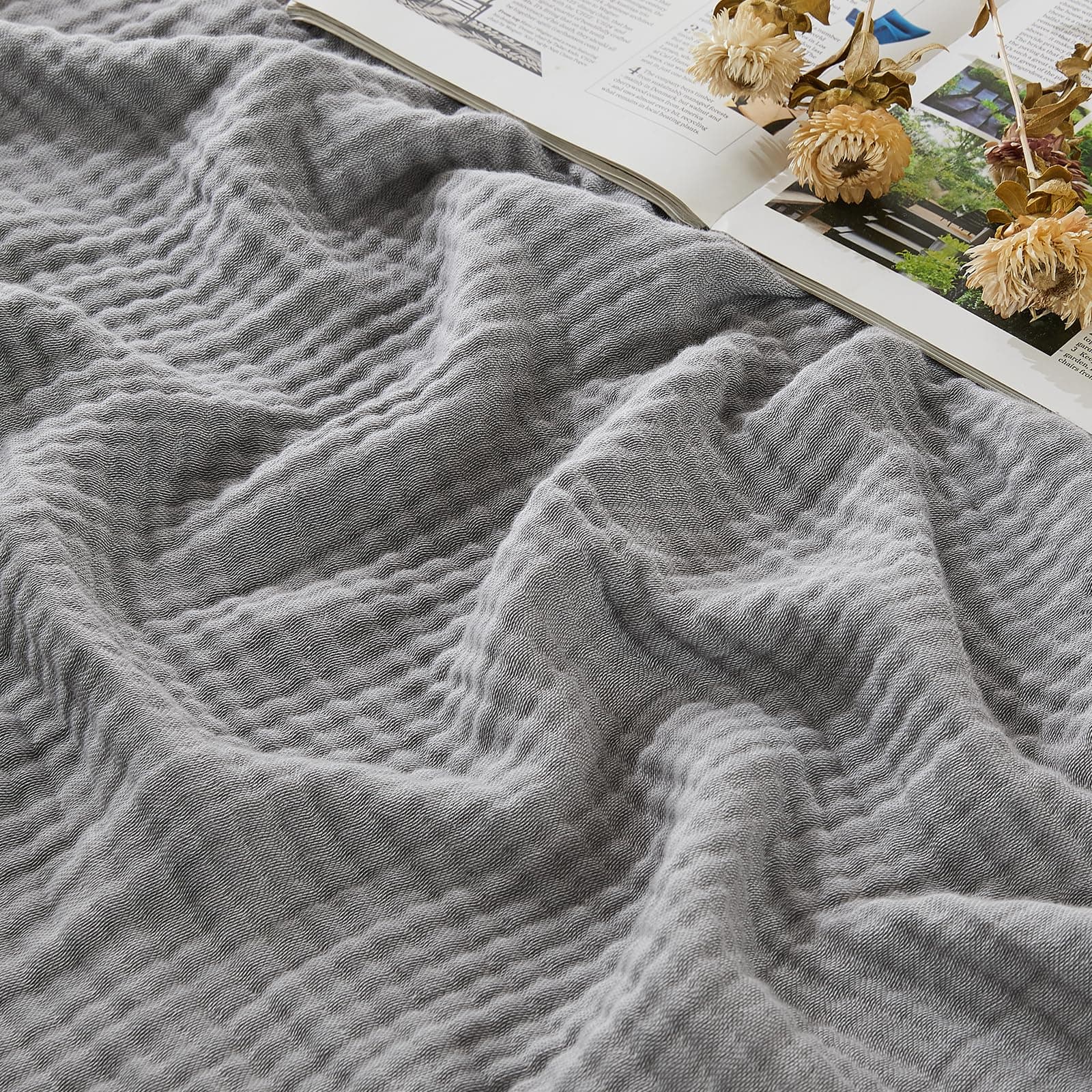 EMME Couverture en Mousseline pour Adultes 100% en Coton, 167 x 228 cm, Couverture de canapé Respirante et Douce pour Toutes Les Saisons, prélavée, Couverture de canapé en Coton, Gris chiné